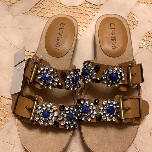 Ellen Tracy sandals - Picture 2 of 5